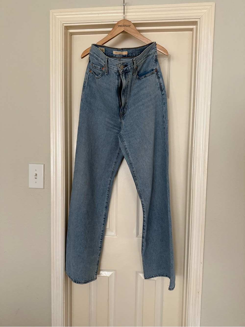 Levi’s ribcage wideleg